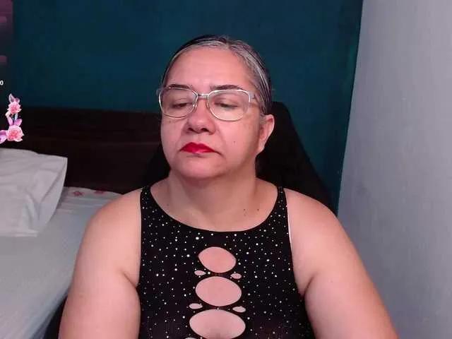 Offline scarlett-dubois on BongaCams