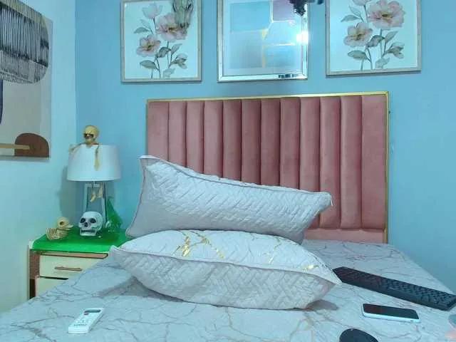 Offline ScarlettWild on BongaCams