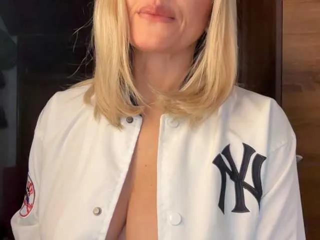 Offline sexylatinapaulina on BongaCams