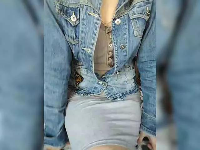 Offline SexyNaturalka on BongaCams