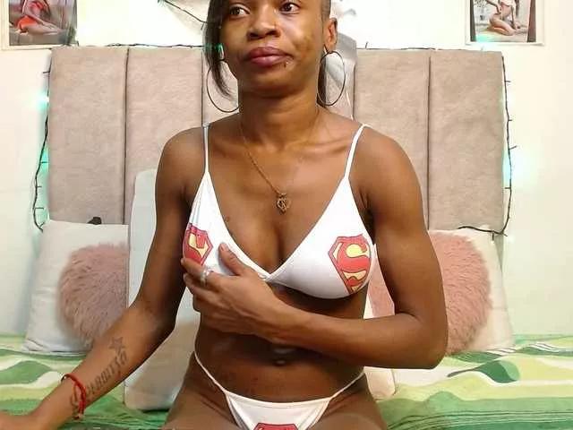 Offline siara-will on BongaCams