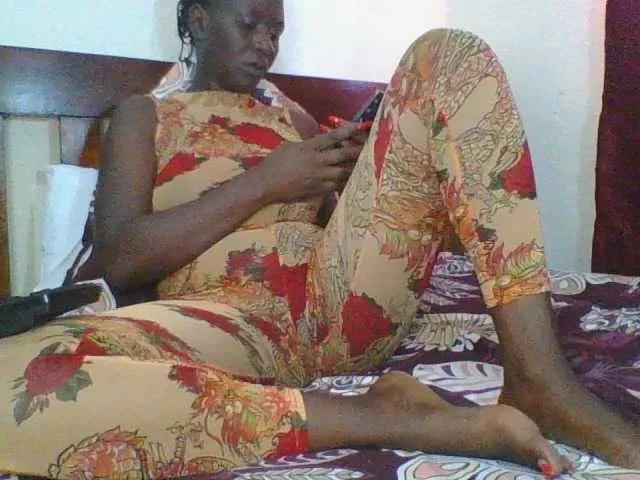 Offline Silentqueen93 on BongaCams