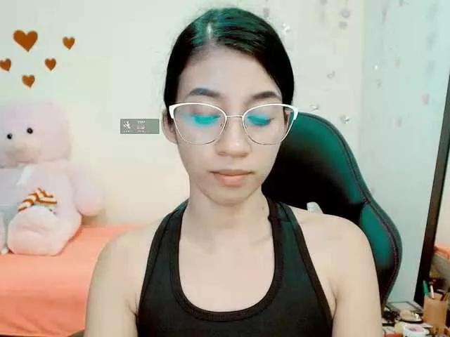 Offline sofilopez on BongaCams