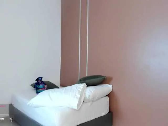 Offline sophia-martinezz on BongaCams