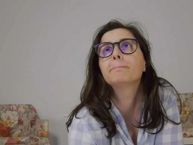 Offline SophieeRain on BongaCams