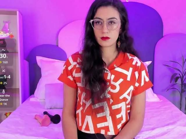 Offline SophieGomez2 on BongaCams