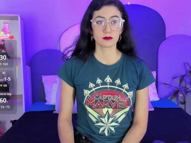 Offline SophieGomez2 on BongaCams