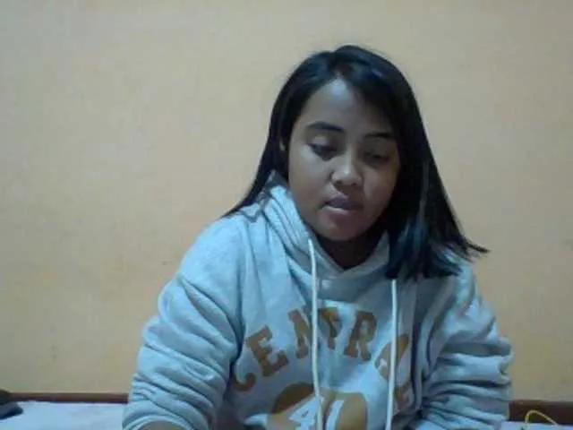 Offline SunsetMonica on BongaCams