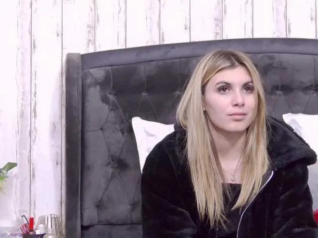 BongaCams SweetAnisia is Freechat SweetAnisia — Rough or gentle? That's not what matters. What turns me on is real connection, the kind that starts with a simple