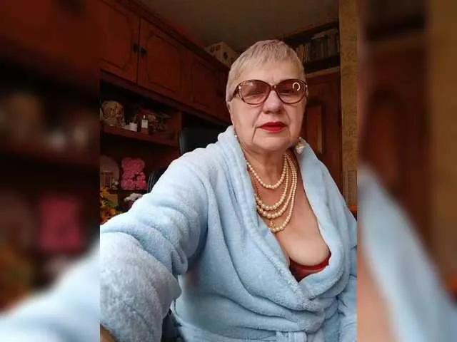 Freechat SweetCherry00 on BongaCams