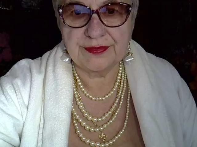 BongaCams SweetCherry00 is Freechat SweetCherry00 — gentle and not greedy when giving tokens