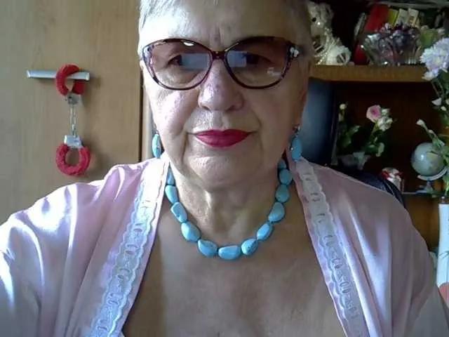 Freechat SweetCherry00 on BongaCams