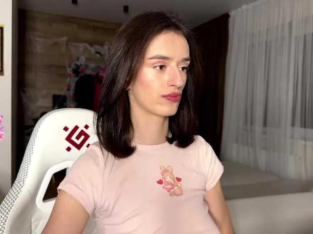 Offline SweetieTati on BongaCams