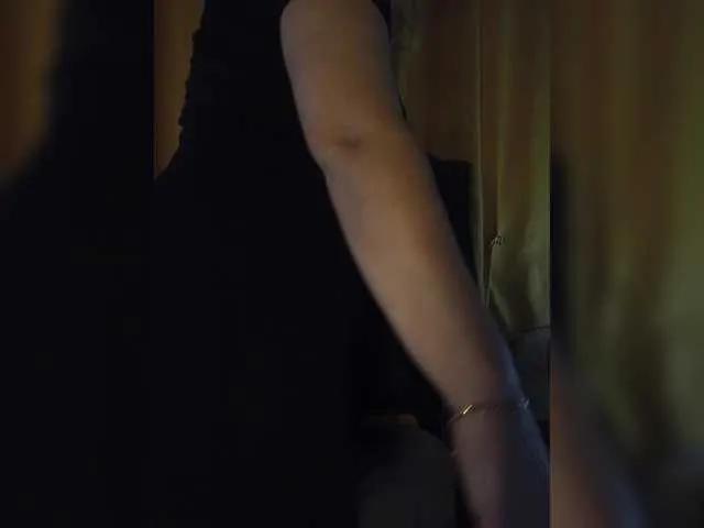 Offline Tanysha-1 on BongaCams