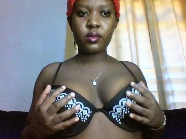 Offline Thickianah on BongaCams