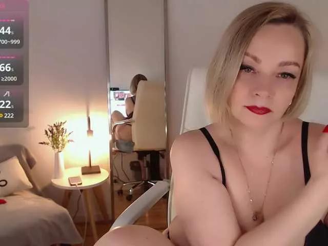 Offline Tilly-Eliot on BongaCams