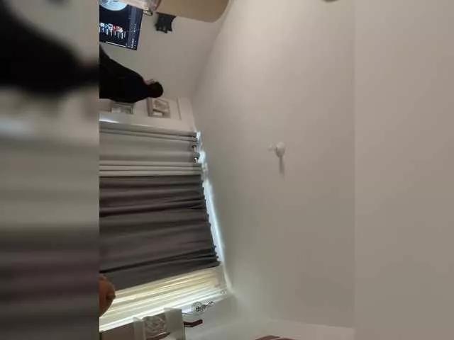 Offline TinyRouse on BongaCams