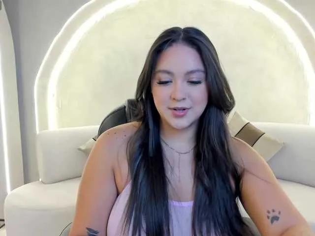 Freechat ToriCross on BongaCams