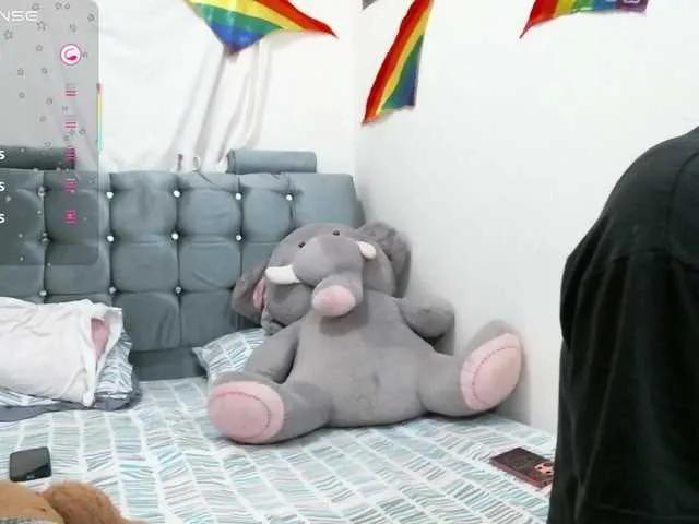 Freechat twofunnybitches on BongaCams