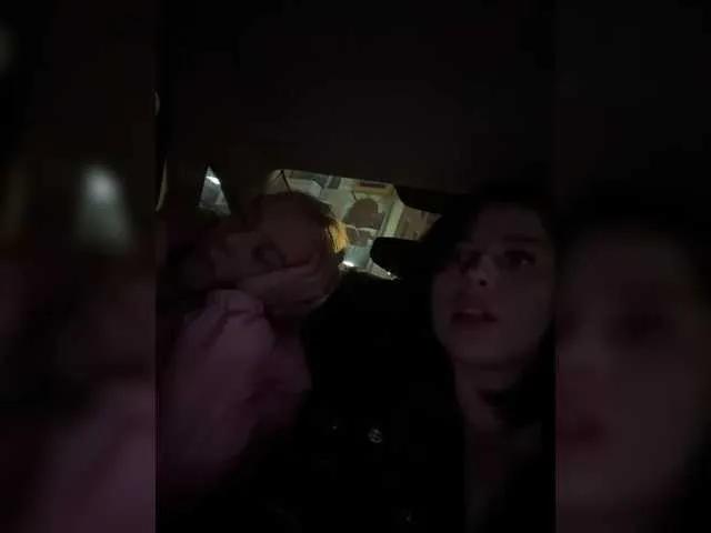 Offline VibroMashulkaDashulka on BongaCams