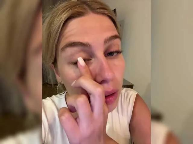 Offline VibroMashulkaDashulka on BongaCams