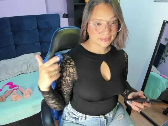 Offline VickySmith on BongaCams
