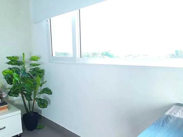 Offline Victoria-Collins on BongaCams