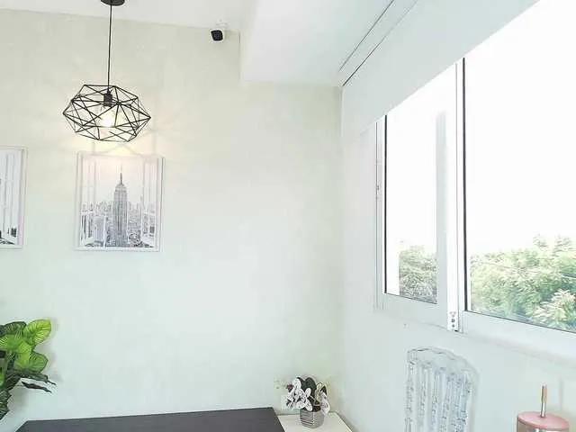 Offline Victoria-Collins on BongaCams