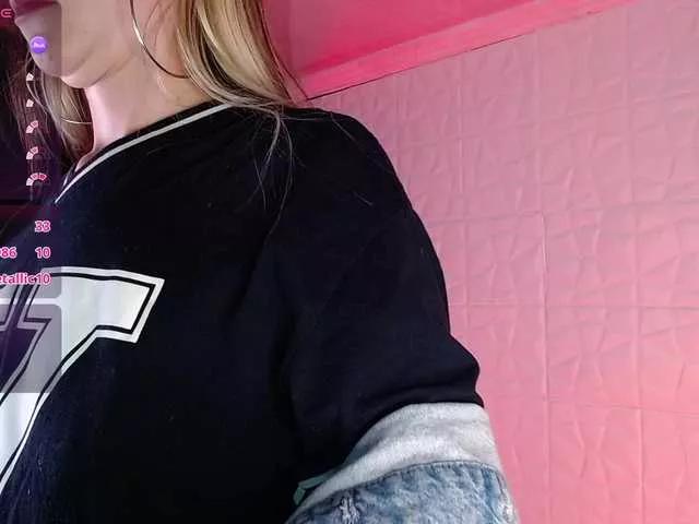 Offline violetjane on BongaCams
