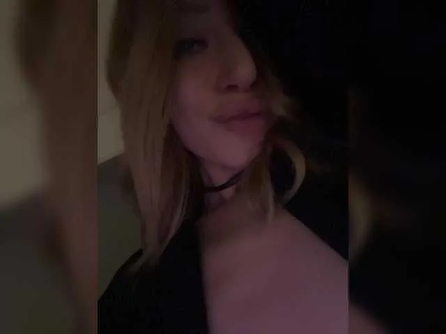 ViviRoss on BongaCams