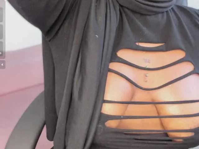 Offline Wife-jasmine on BongaCams