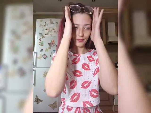 Offline Ymmixxx on BongaCams