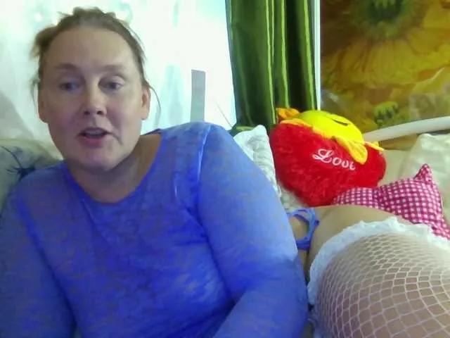 Offline Yoursex2022 on BongaCams