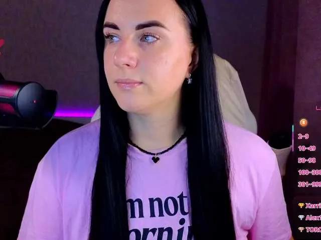 Offline YURIEVNA13 on BongaCams