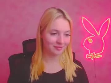 Freechat _mila_la_ on Chaturbate