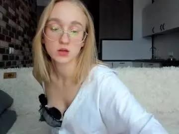 _ruby_kim — oil show   #lovense #new #skinny #c2c #young [317 tokens left]