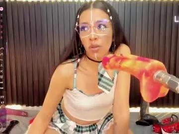 Freechat aleja__slav3 on Chaturbate