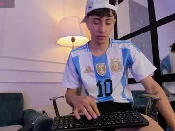 Freechat alessandro_dybala on Chaturbate