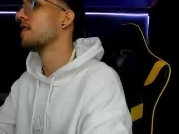 Freechat alexgiraldo__ on Chaturbate