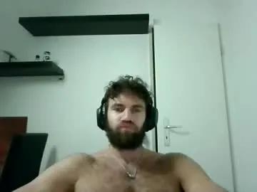 Freechat alphah_hunk on Chaturbate