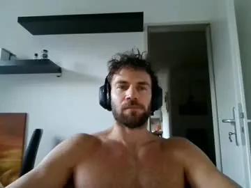 Freechat alphah_hunk on Chaturbate