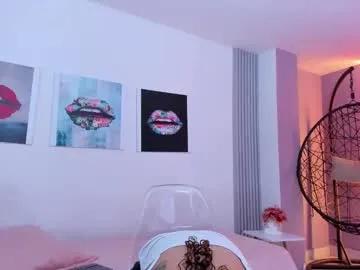 Freechat angela_donnato on Chaturbate