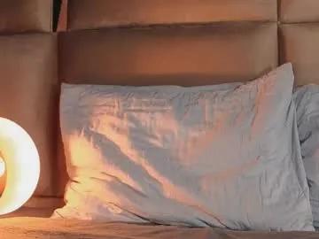 Freechat angelinepossy on Chaturbate