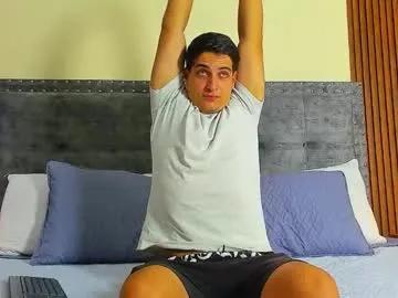 Freechat apolo_moon18 on Chaturbate