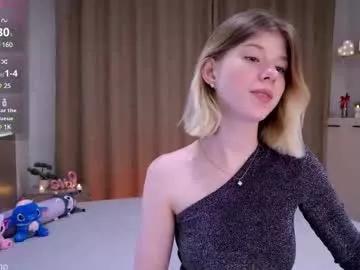 Freechat bella_amoury on Chaturbate