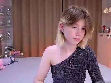 Freechat bella_amoury on Chaturbate
