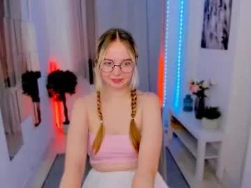 Freechat bellamontgomery on Chaturbate