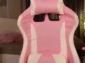 bonnie_claidxxx — GOAL: show my booty close up [77 tokens remaining] I'm in the mood to get a little naughty today<3 #bigass #shy #teen #lovense #new