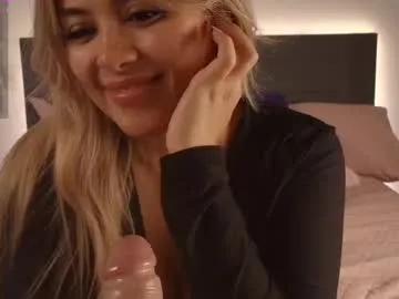 Group celiahenn on Chaturbate