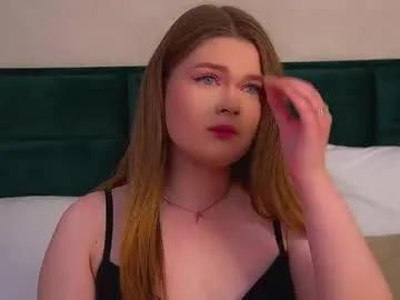 Freechat crystallyons on Chaturbate